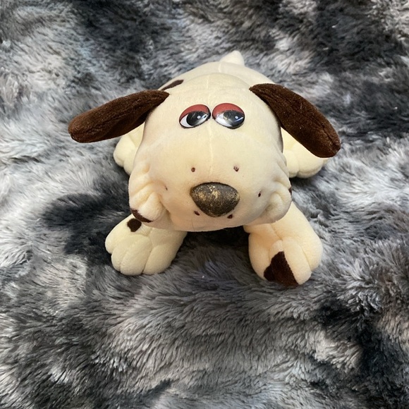 **HOST PICK** 1984 Pound Puppies White Brown Spots Dog Plush - Picture 10 of 16